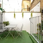 Spacious 4-Bed Fulham Stay Walk To River Thames