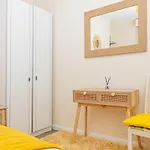 Spacious 4-Bed Fulham Stay Walk To River Thames