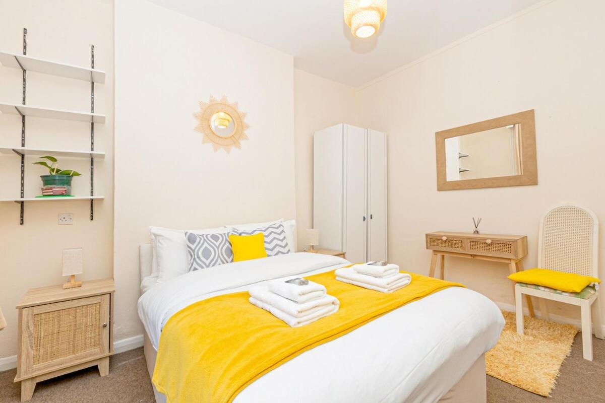 Spacious 4-bed Fulham Walk To River Thames Appartement *